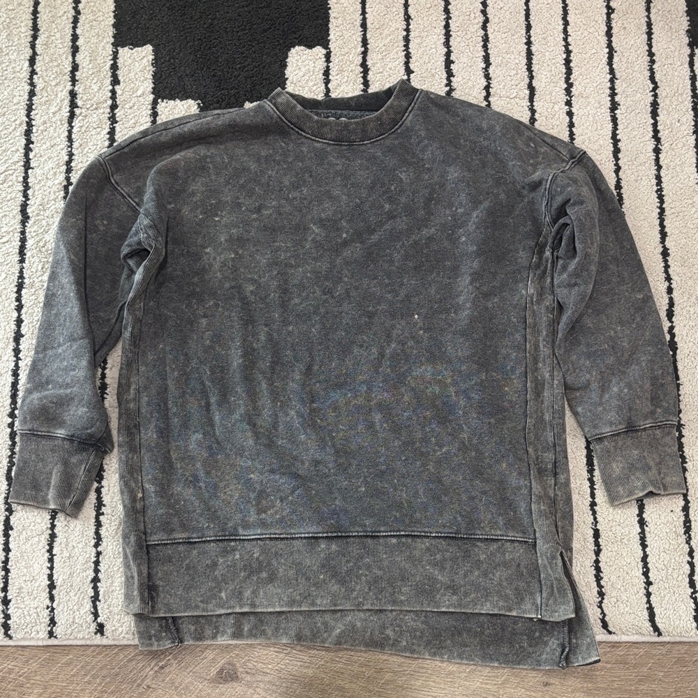 Acid washed Crewneck Sweater